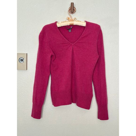 Y2K Apt 9 Medium 100% Cashmere Fuchsia Hot Pink V Neck Sweater Long Sleeve - Picture 4 of 11